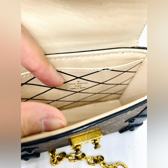 Louis Vuitton Monogram Essential Trunk NM - Picture 12 of 14